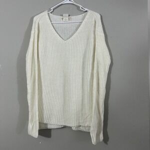LoveCrazy Cream Knit V Neck‎ Long Sleeve Sweater Women's Large Cozy Acrylic